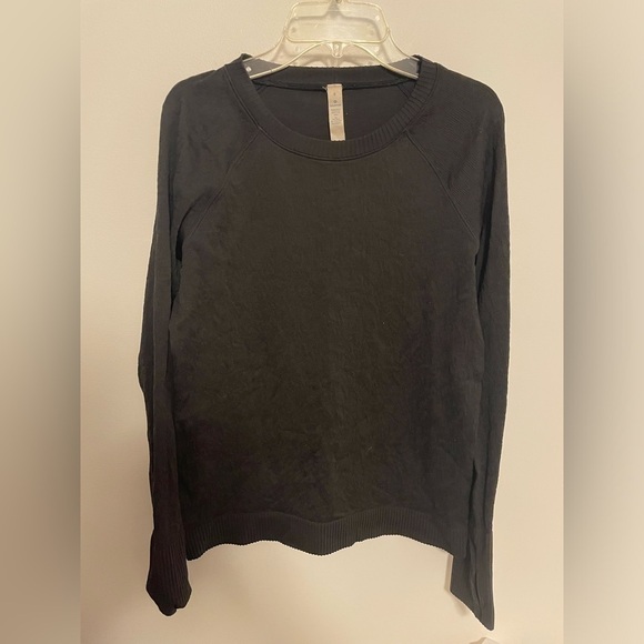 LULULEMON Work Out Long Sleeve 8 - Picture 1 of 5